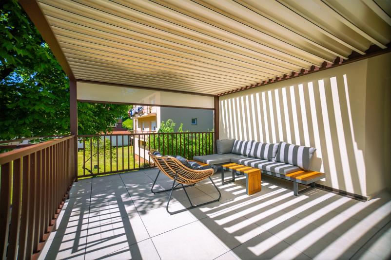 Pergole, dinamične fasade in avtomobilski nadstreški Slovenija