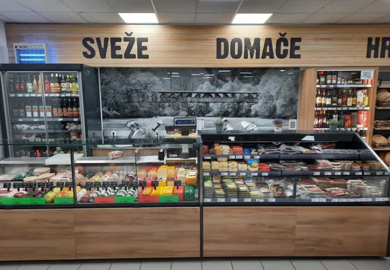 Prodaja mleka in mesa Litija, Slovenija