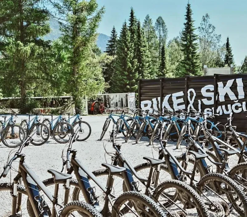 Explore Kranjska Gora with rented bikes