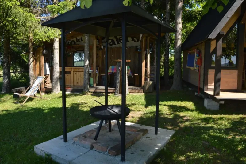 Nastanitev v glamping hiški