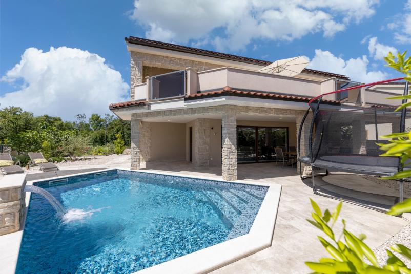 Rent a villa with pool Krk