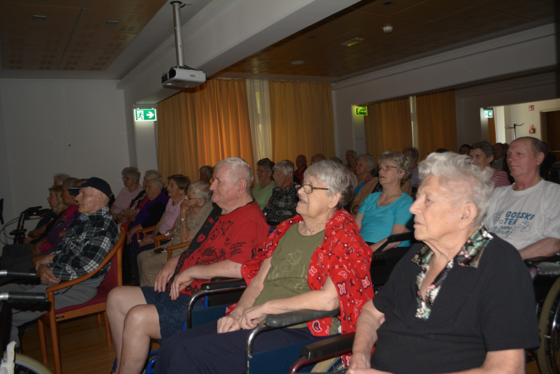 Zavod za oskrbo in nego starejših v Posavju