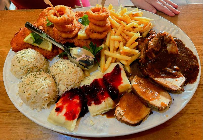 Vabljeni v dobro gostilno v Črni na Koroškem