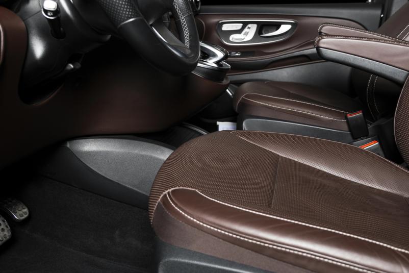 Izdelava usnjenih prevlek za sedeže v avtih