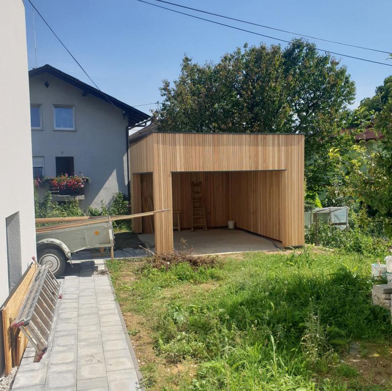 Izdelava hišnih nadstreškov iz lesa