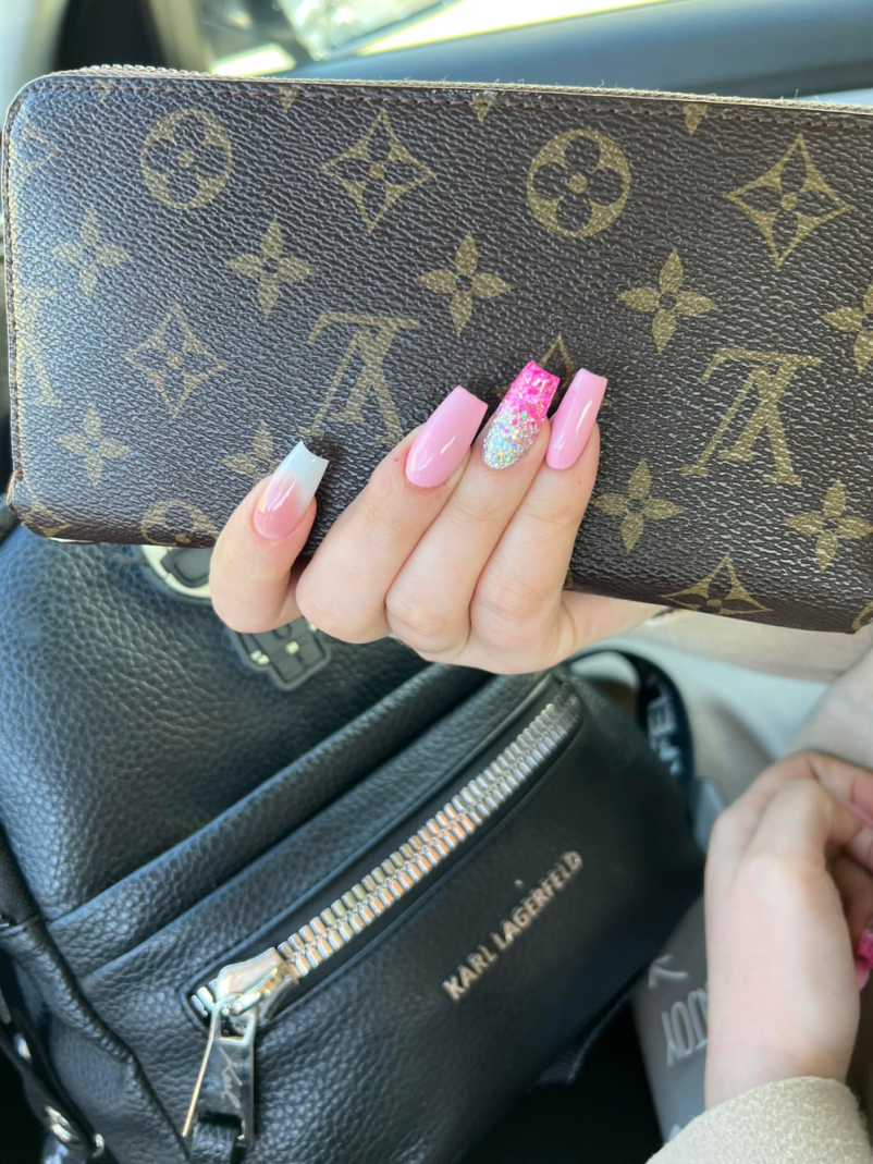 Podaljševanje nohtov Celje