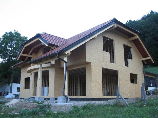 Lesene skeletne hiše in lesena gradnja Slovenija