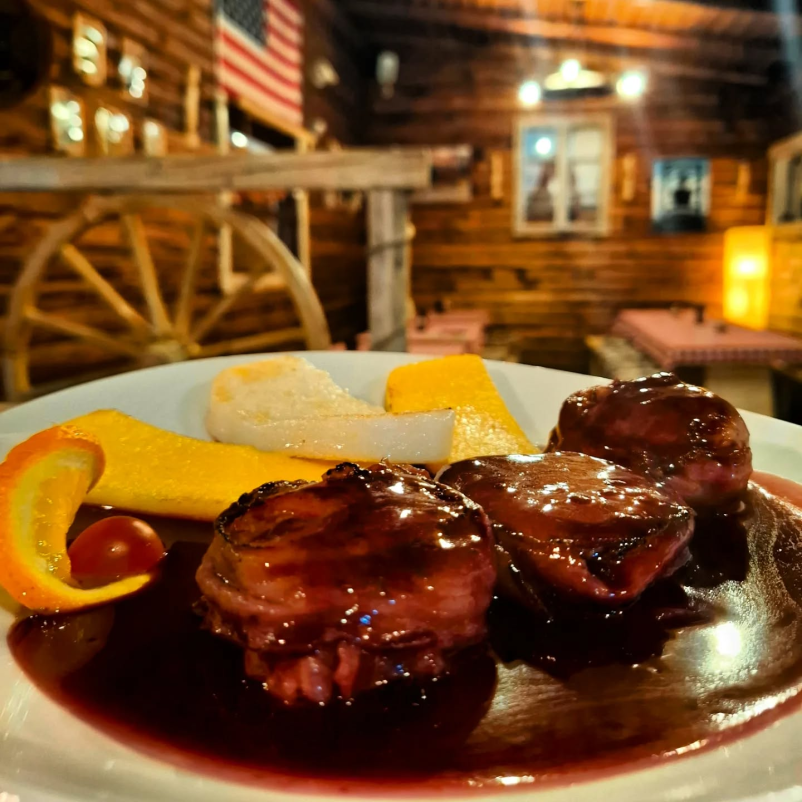 Najboljša pizzerija in grill v Novi Gorici OK CORRAL