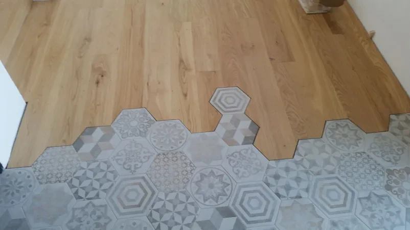 Polaganje lesenih talnih oblog