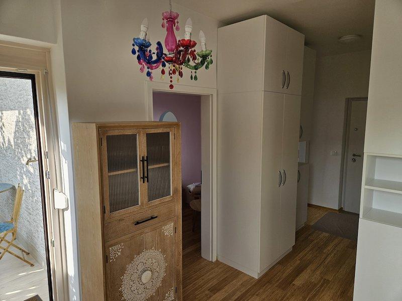 Prodaja hiš prek nepremičninske agencije Osrednja Slovenija