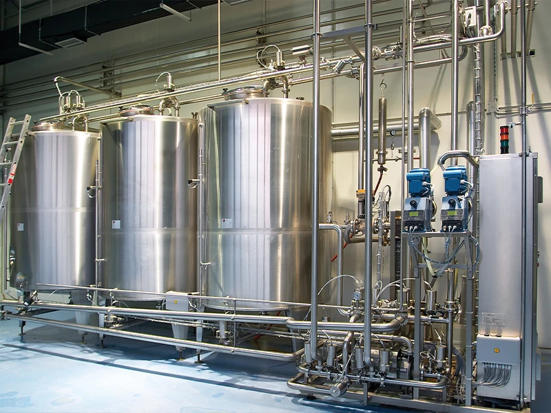 Industrial beverage-filling machines