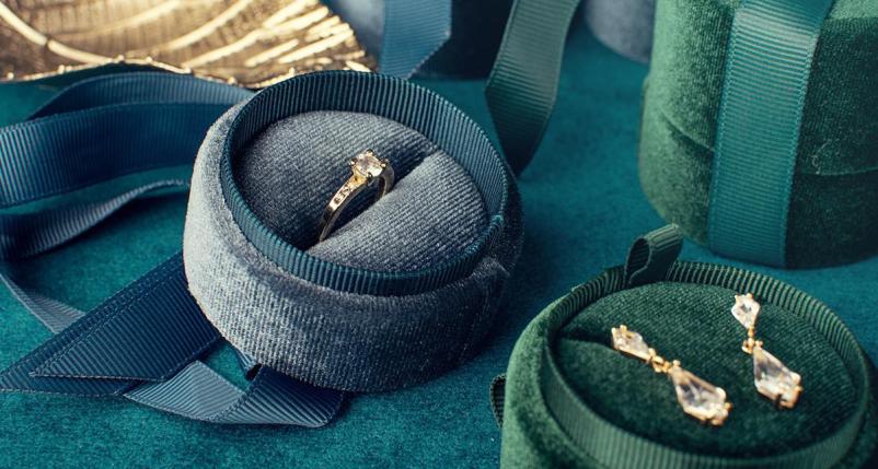 Pakiranje nakita i poklon vrećice za Sloveniju i Hrvatsku - zašto odabrati Embalažu Šoštarič d.o.o.?