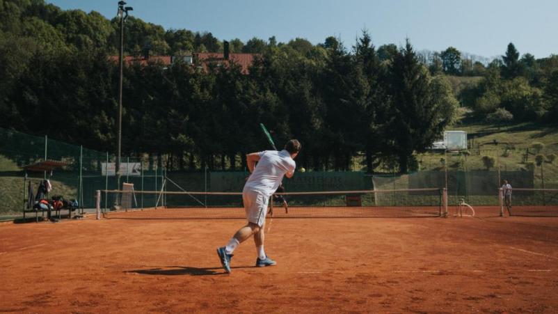 Vpis v teniški klub Fram