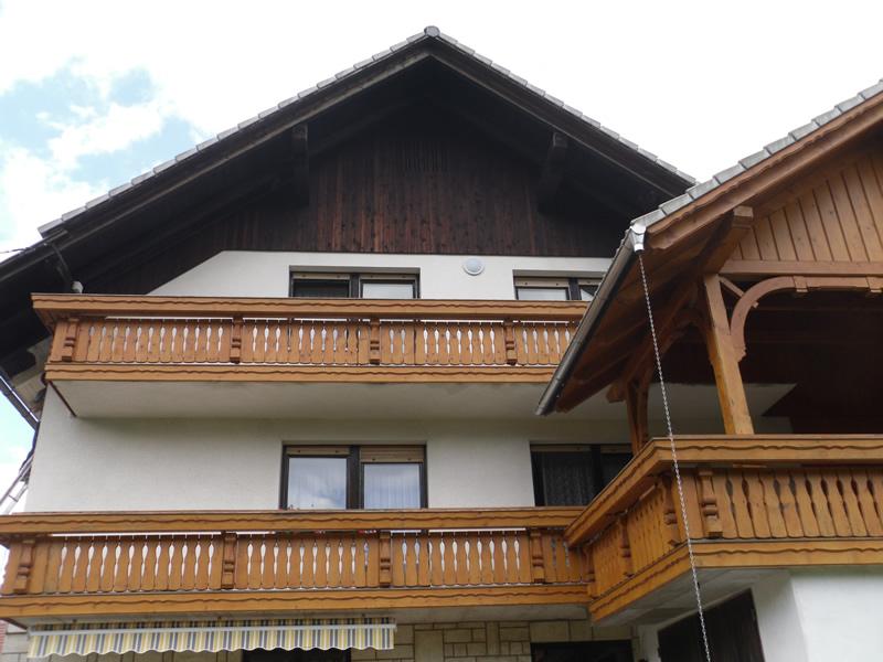 Barvanje opaža Lesce Gorenjska