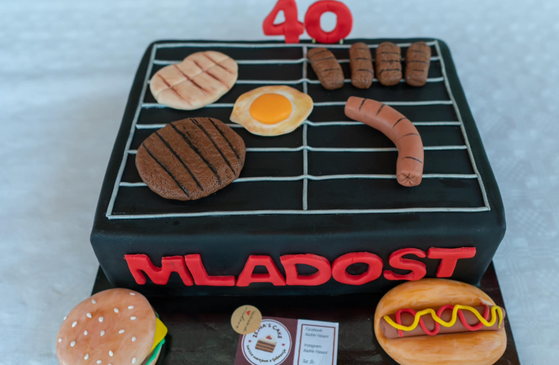 Okusen hamburger Velenje