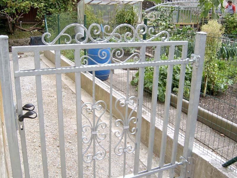 Ograje in vrata za dvorišče Slovenija