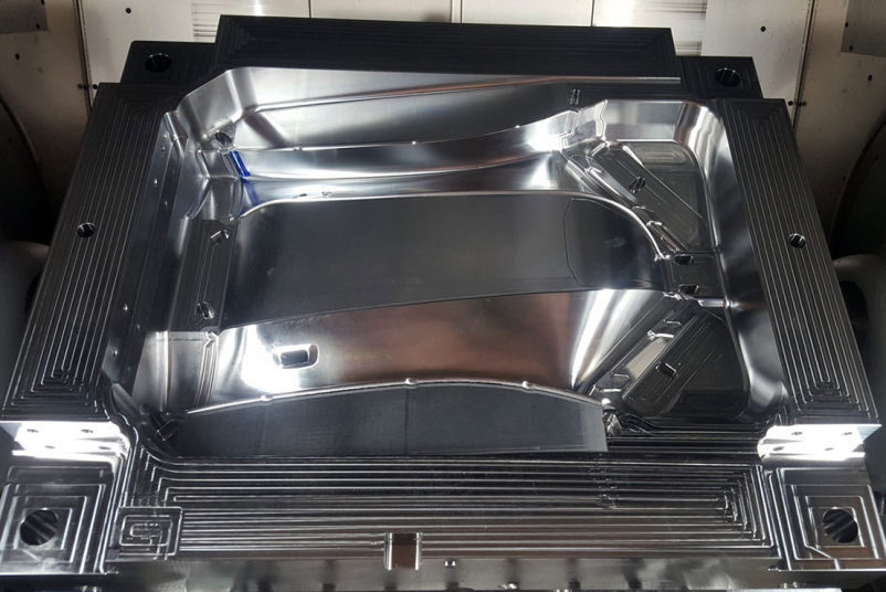 Strojni park in komponente za orodja