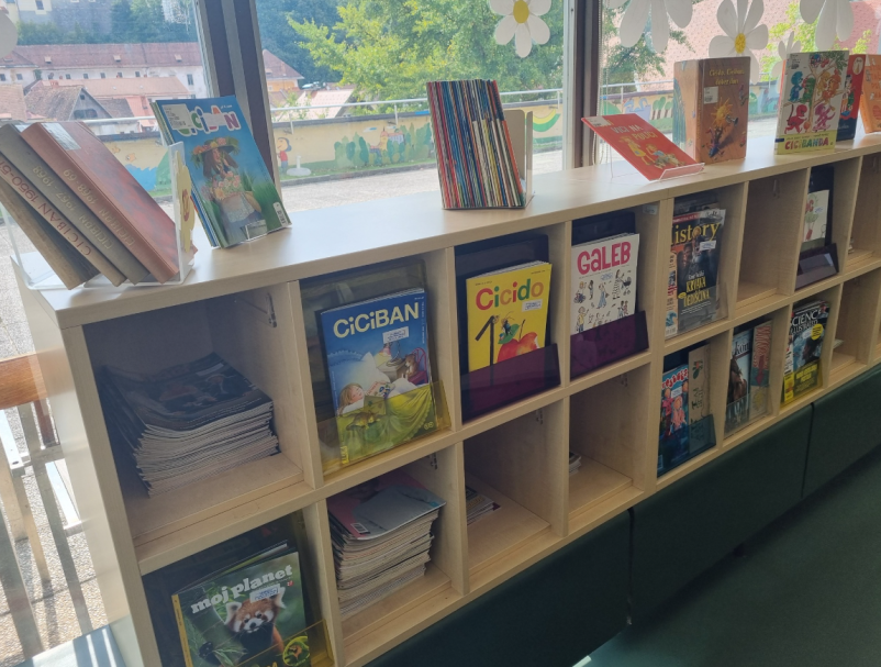 Izposoja knjig Škofja Loka