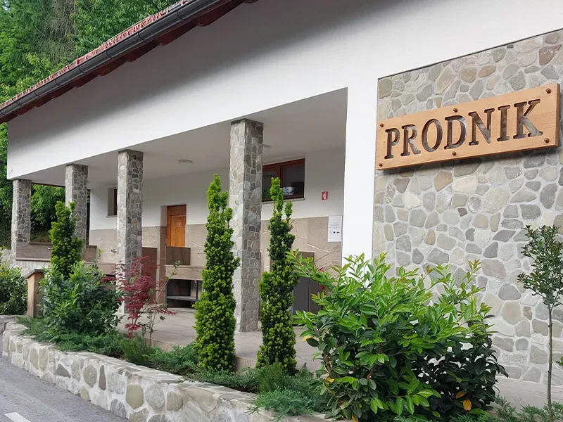 Kamp Prodnik - gostinska ponudba