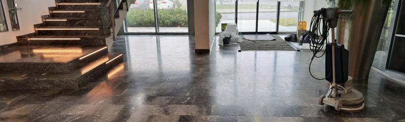 Kvalitetna obnova kamnitih tal po Sloveniji