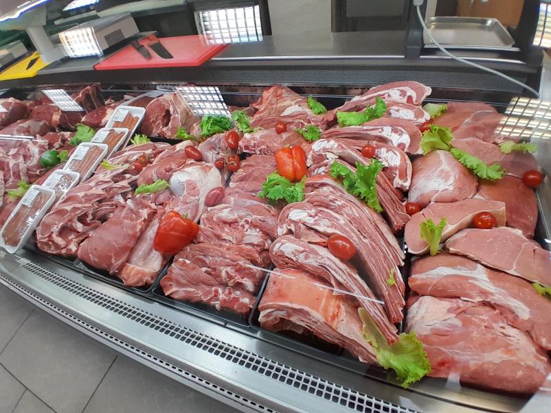 Sveže meso in domači okusi Petrovče