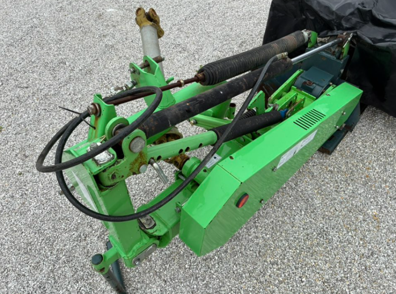 Trgovina s traktorskimi priključki Slovenija