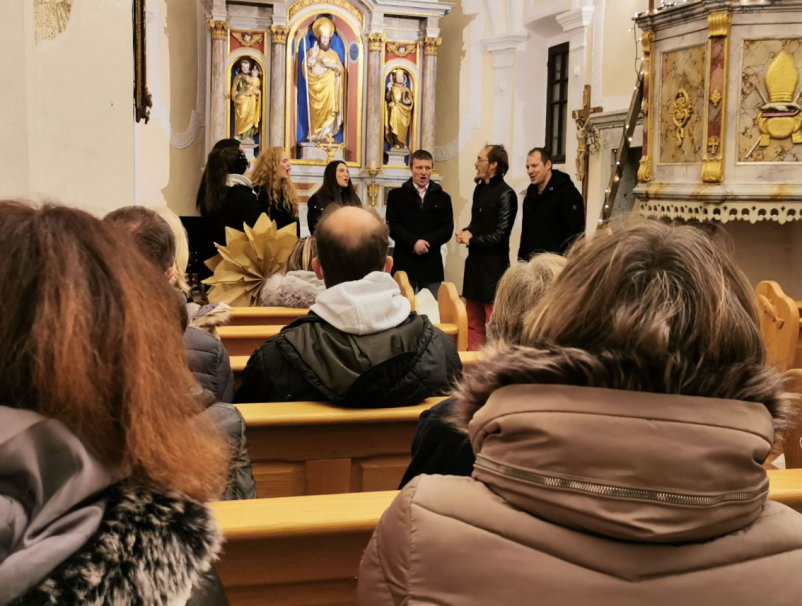 Nastop pevcev ljudskih pesmi Tržič