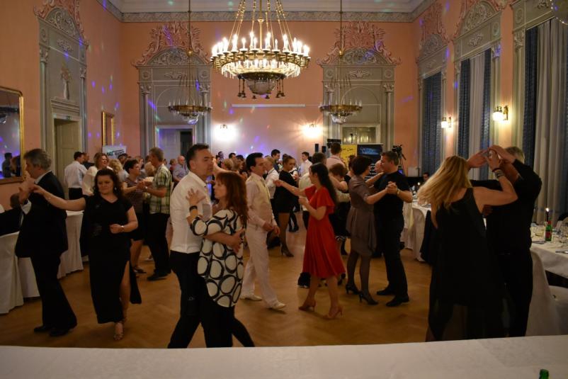 Učenje plesa Gorenjska