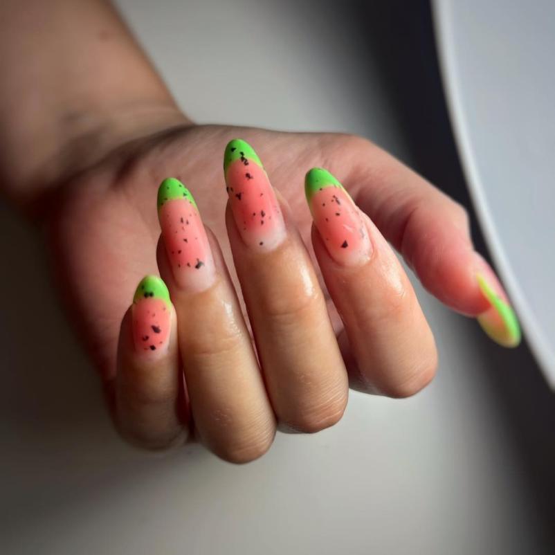 Podaljševanje nohtov, gelish nohti Dolenjska