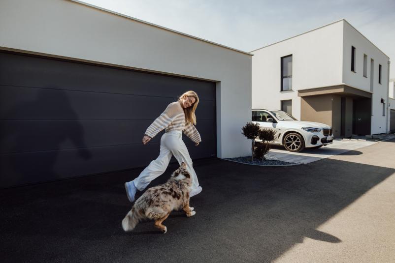 Garažna vrata Hörmann – tehnologija, ki razume prostor