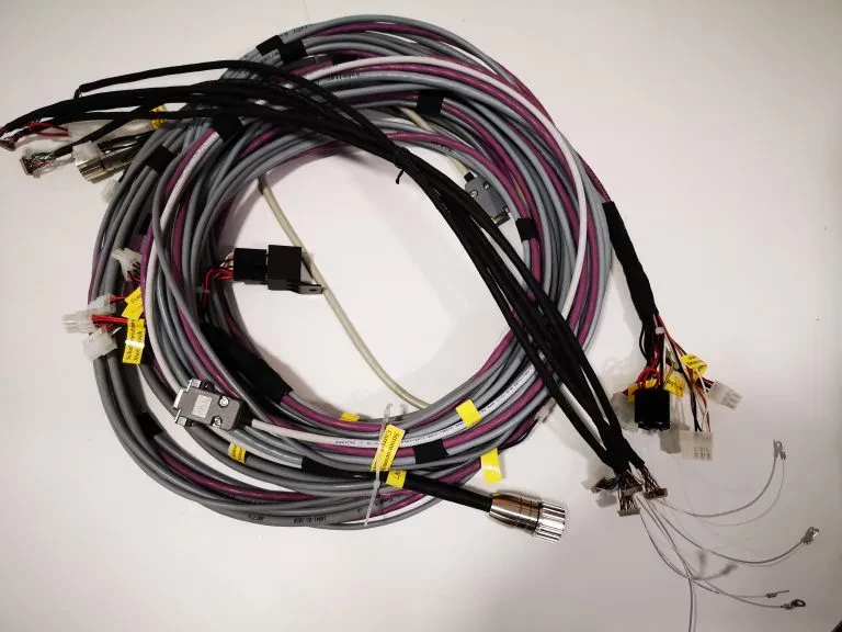 Veleprodaja elektronike za naročnike v Sloveniji