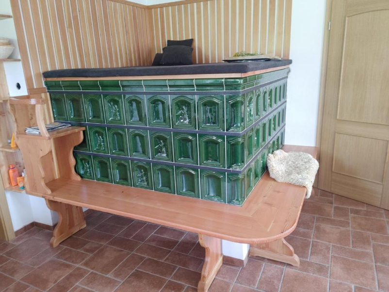 Prostor za zaključene družbe Žiri