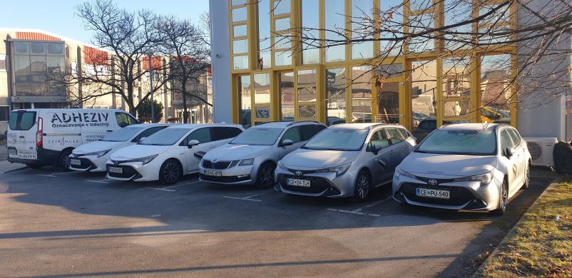 Moderni industrijski laserski sistemi in tiskalniki ink jet