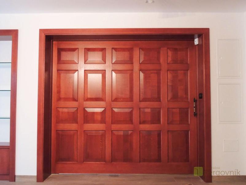 Izdelava kvalitetnih lesenih vrat Savinjska, Slovenija