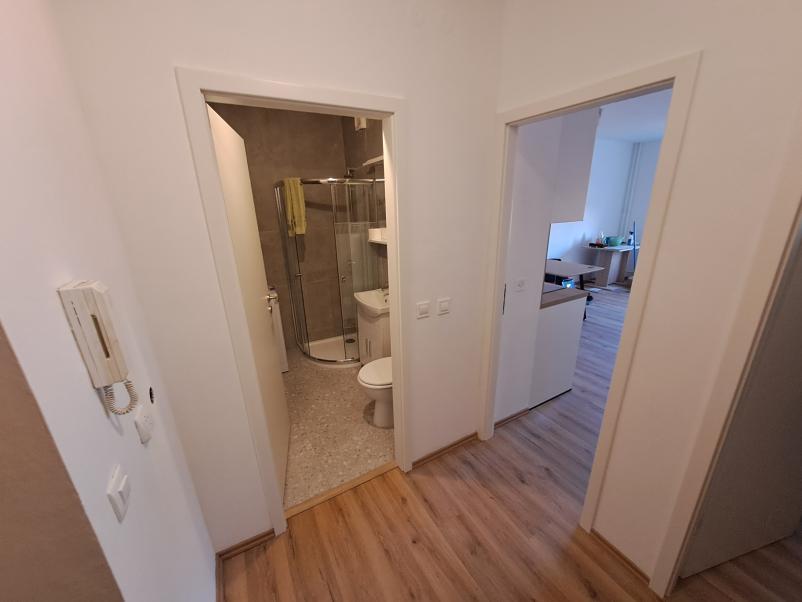 Izvedba suhomontaže in polaganja keramike Ljubljana