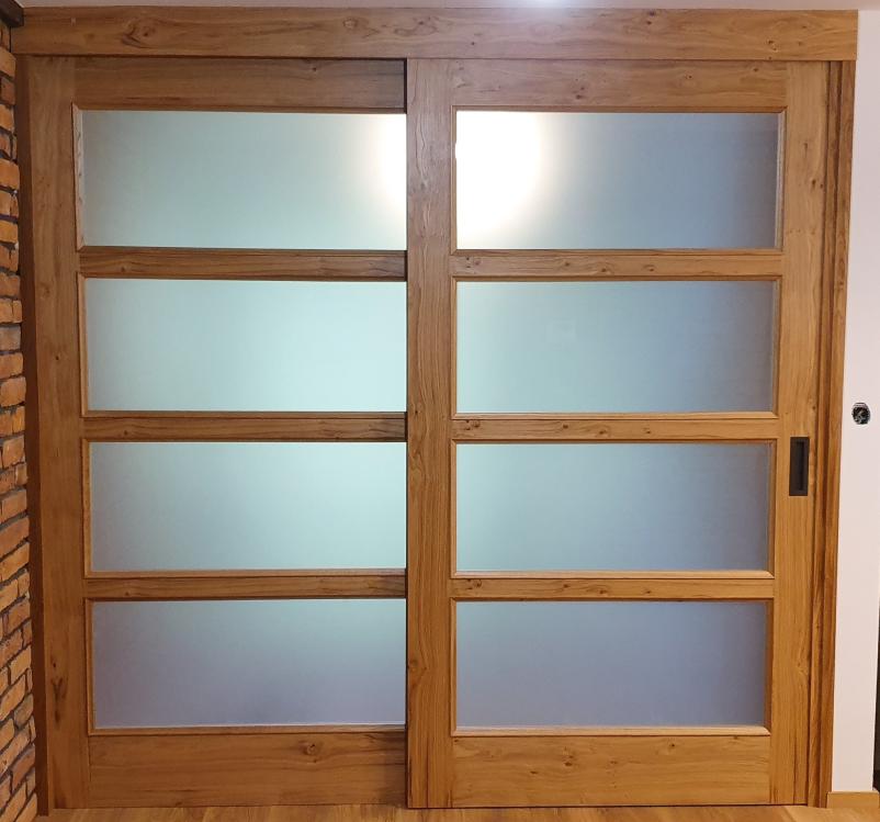 Vrata iz masivnega lesa po naročilu Savinjska