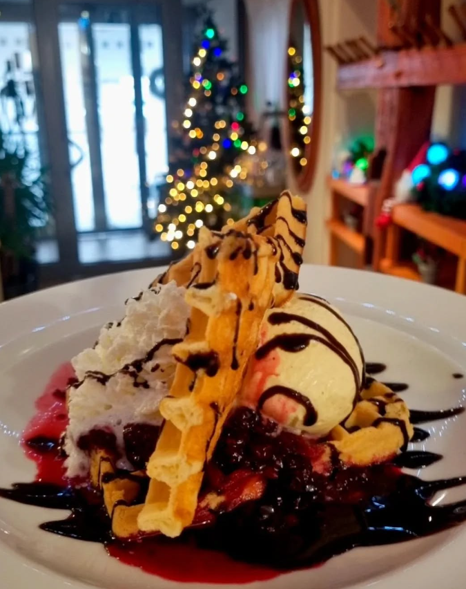 Iščete ponudnika za ugoden najem prostora za praznovanja v Radomljah in okolici?