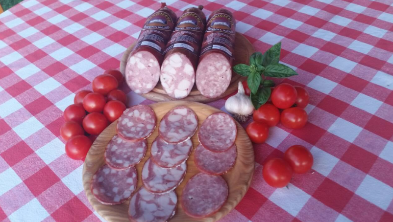 Prodaja domačih mesnih izdelkov Boštanj