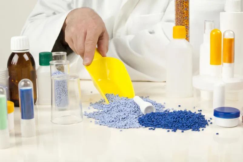Izdevala plastične embalaže po naročilu Slovenija