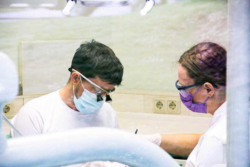 Zahnarzt und Kieferorthopäde in Österreich