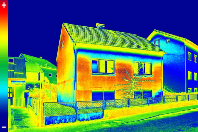 Toplotno slikanje objektov z dronom po Sloveniji