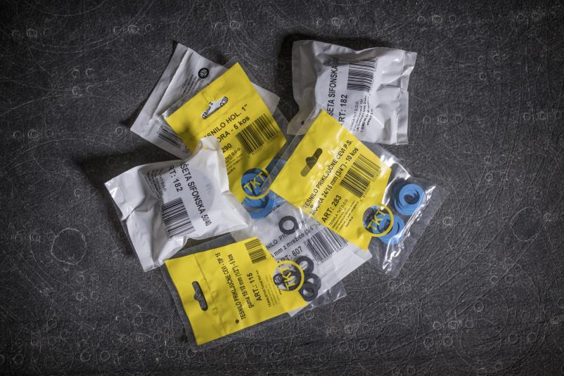 Tesnila po naročilu v Sloveniji