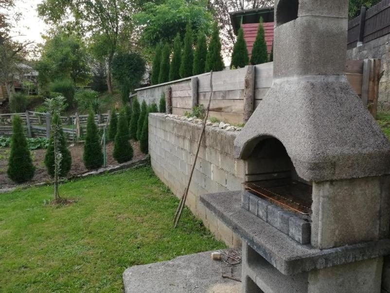 Udobna počitniška hiša Vinica