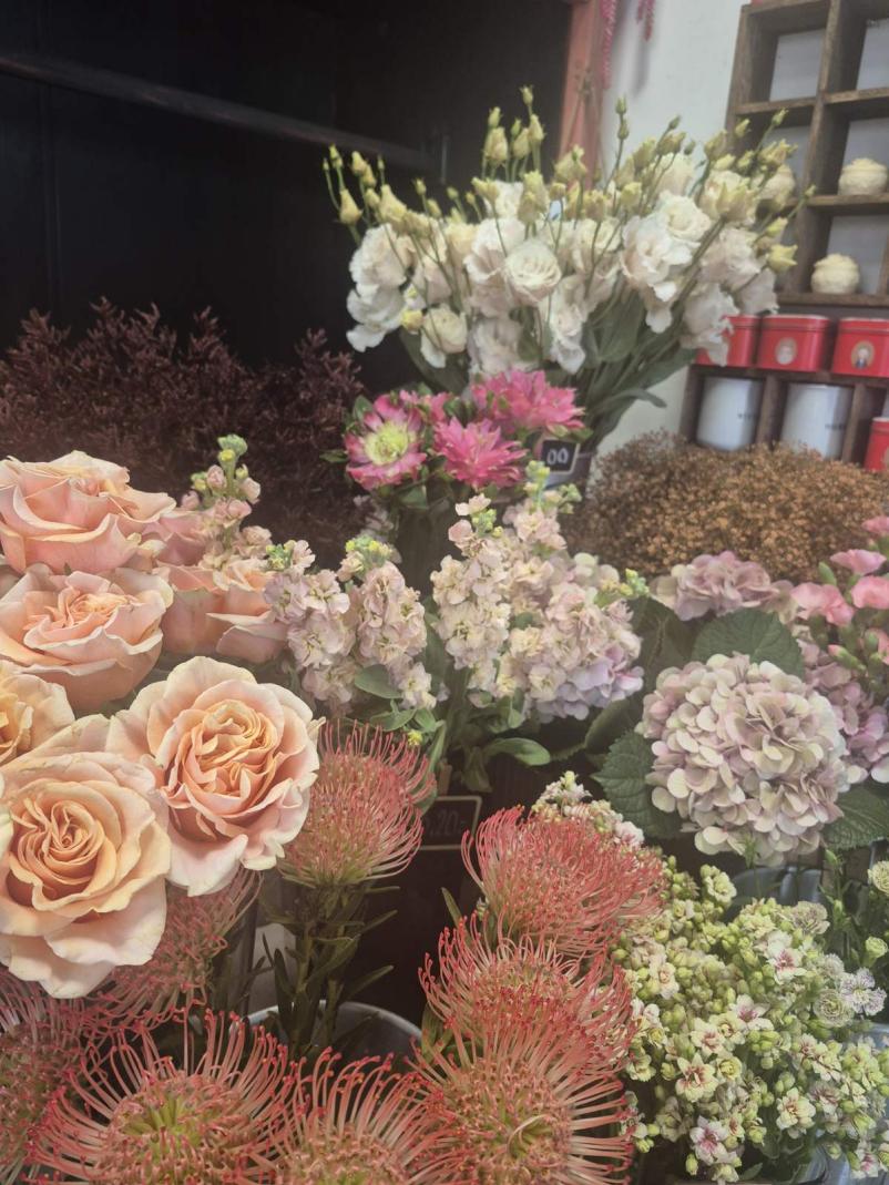 Aranžmaji iz svežega in suhega cvetja