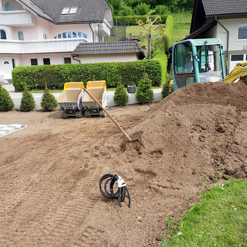 Gradbena mehanizacija za izkope Osrednja Slovenija