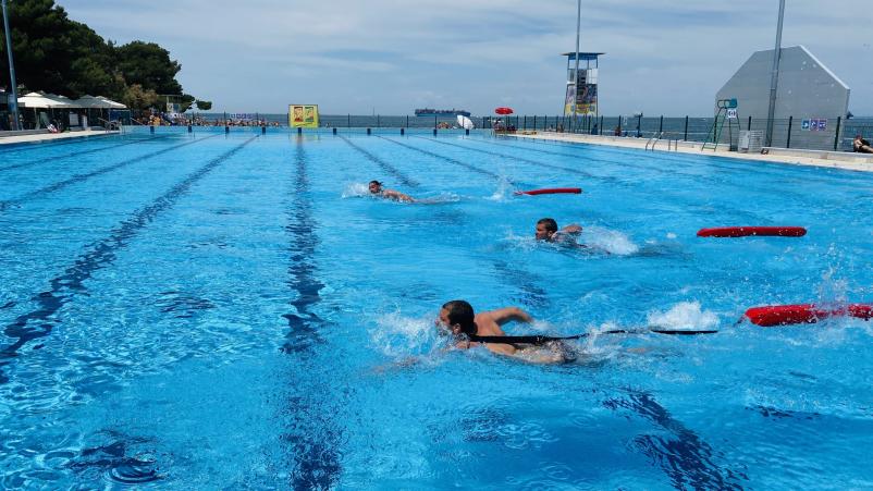 Izvedba tečaja za reševalca iz vode Obala