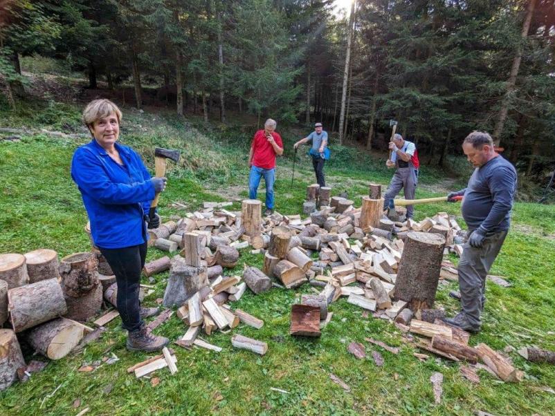 Planinska koča gorske straže Jelenci