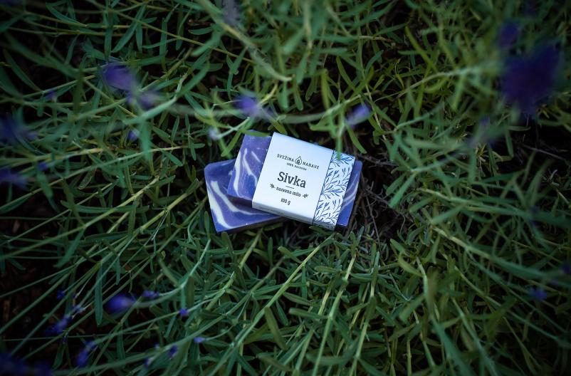 Slovenska naravna kozmetika