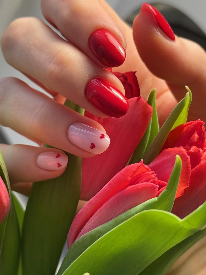 Podaljševanje nohtov za popoln videz Maribor