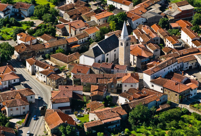 Obisk muzeja v Podnanosu